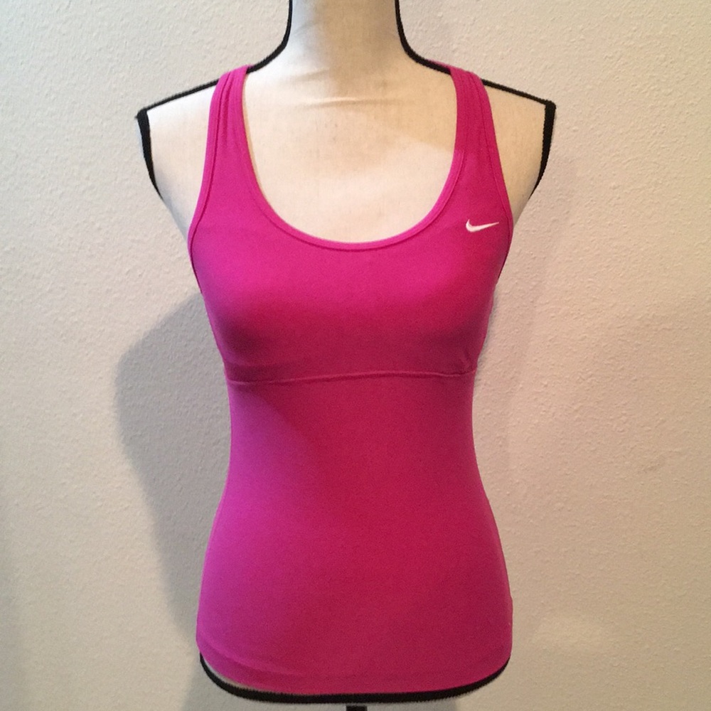 NIKE Workout Tank & LUCY Athletic Pant Bundle